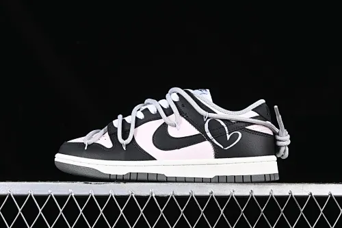 All Categories Nk SB Dunk Series Nk SB Dunk Low Low-top Sneakers Nk Dunk Low Sweetheart Hot Girl Valentine's Day Black Pink SB Strap Low-top Casual Sneakers DD1503-117